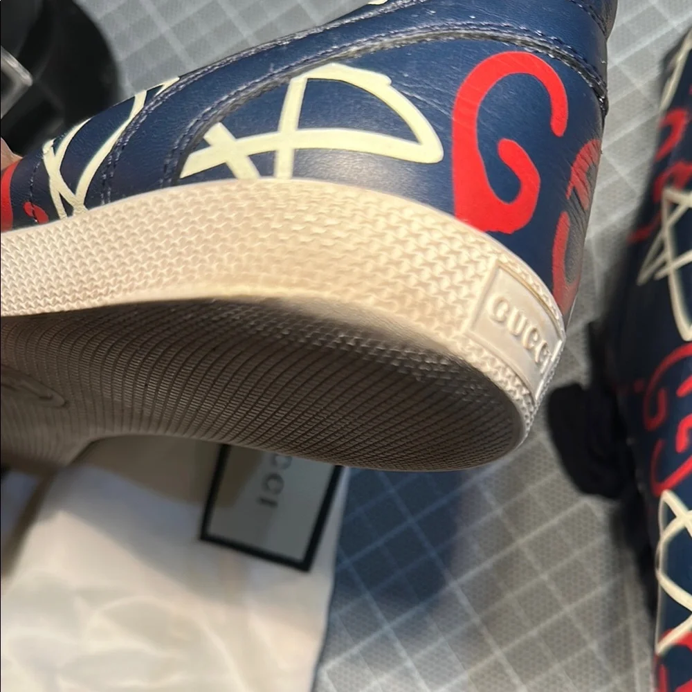 Gucci Ghost Sneakers size 10.5